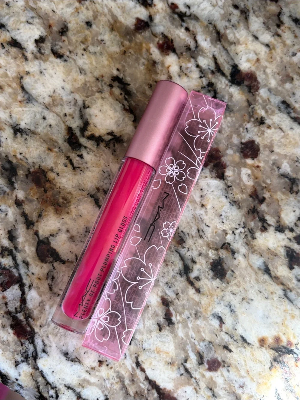 ⚡️🖤MAC Cosmetics Touch Of Reverence Plenty of Pout Plumping Lip Gloss